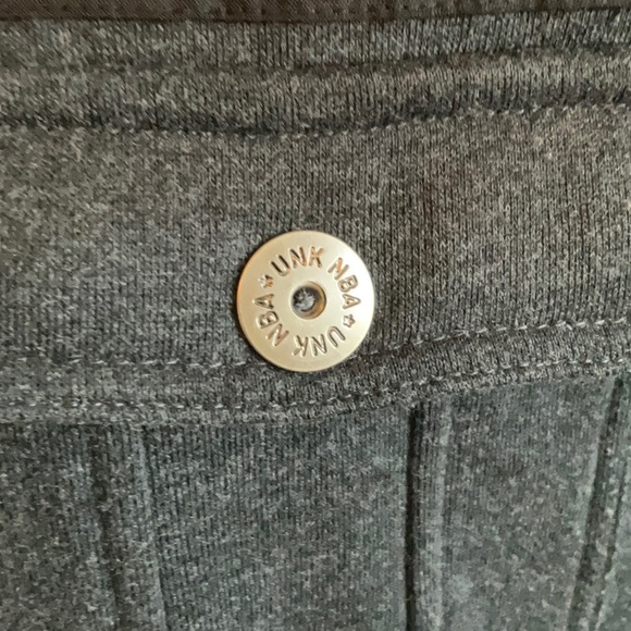 UNK NBA Men’s Size Large Cavaliers Hooded Sweatshirt Jacket, Great Condition! - Picture 3 of 11